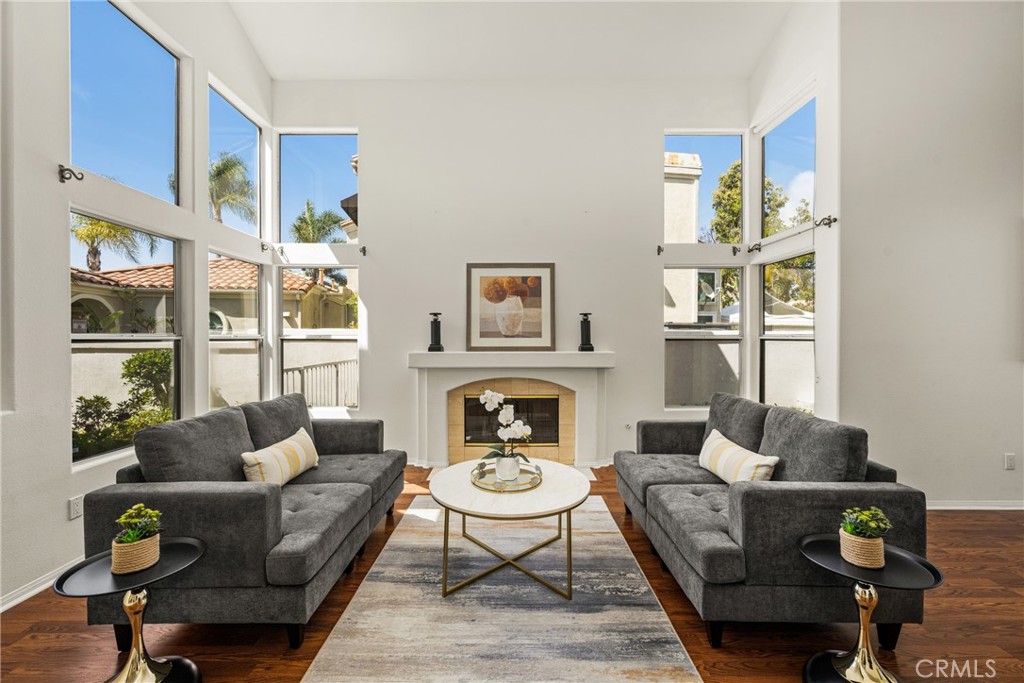 Gorgeous clear-story windows permeate the home with light. - 10 Son Bon, Laguna Niguel CA 92677 - photo 1