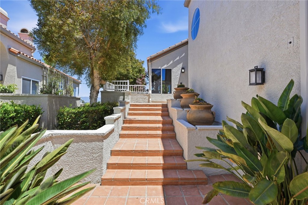 10 Toulon, Laguna Niguel CA 92677 - photo 3