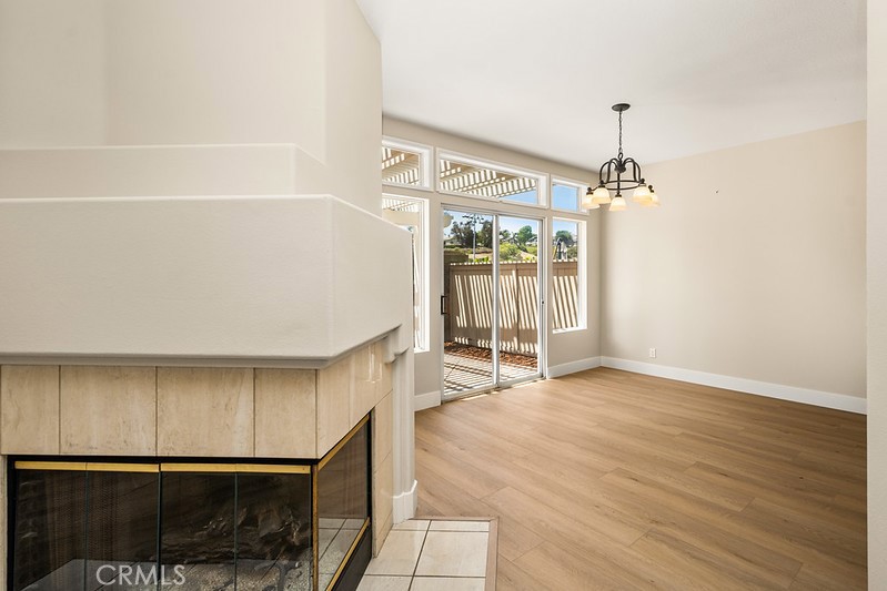 Dining room - 100 Stoney Pointe, Laguna Niguel CA 92677 - photo 8