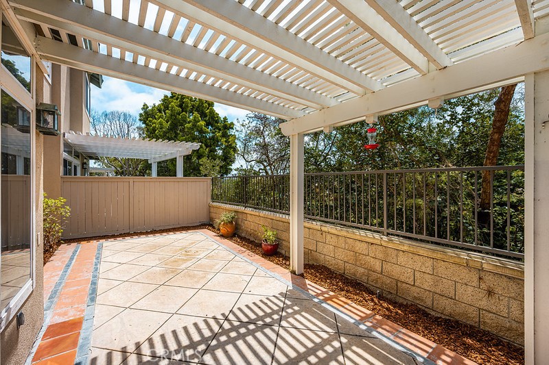 Back patio - 100 Stoney Pointe, Laguna Niguel CA 92677 - photo 31
