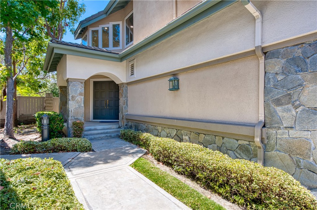 102 Stoney Pointe, Laguna Niguel CA 92677 - photo 2