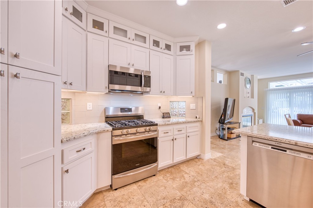 102 Stoney Pointe, Laguna Niguel CA 92677 - photo 8