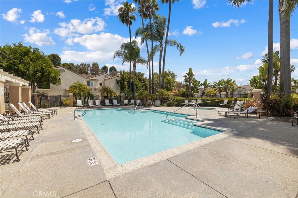 Community pool and spa - 103 Chandon, Laguna Niguel CA 92677 - photo 25