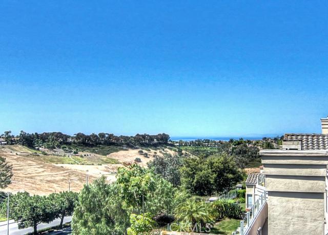 Sweeping ocean, sunset, Catalina Island and hillside views. - 107 Costa Brava, Laguna Niguel CA 92677 - photo 1