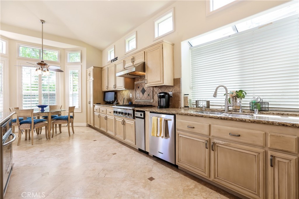 12 Dorchester Green, Laguna Niguel CA 92677 - photo 14