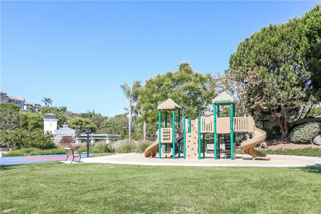 12 Dorchester Green, Laguna Niguel CA 92677 - photo 59