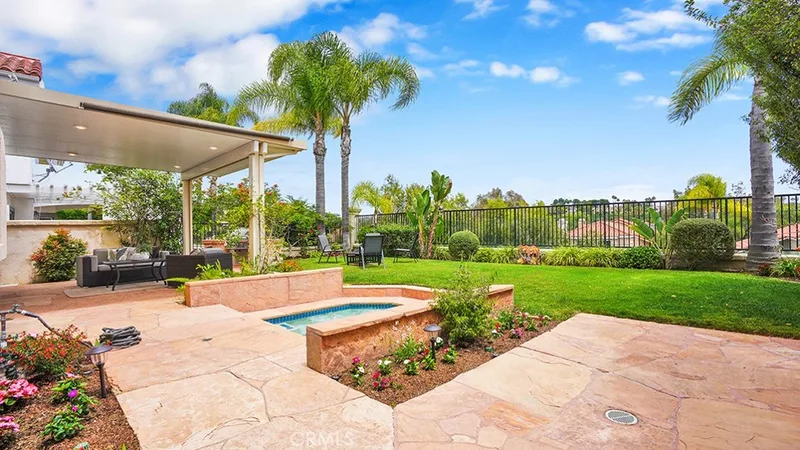 12 Siros, Laguna Niguel