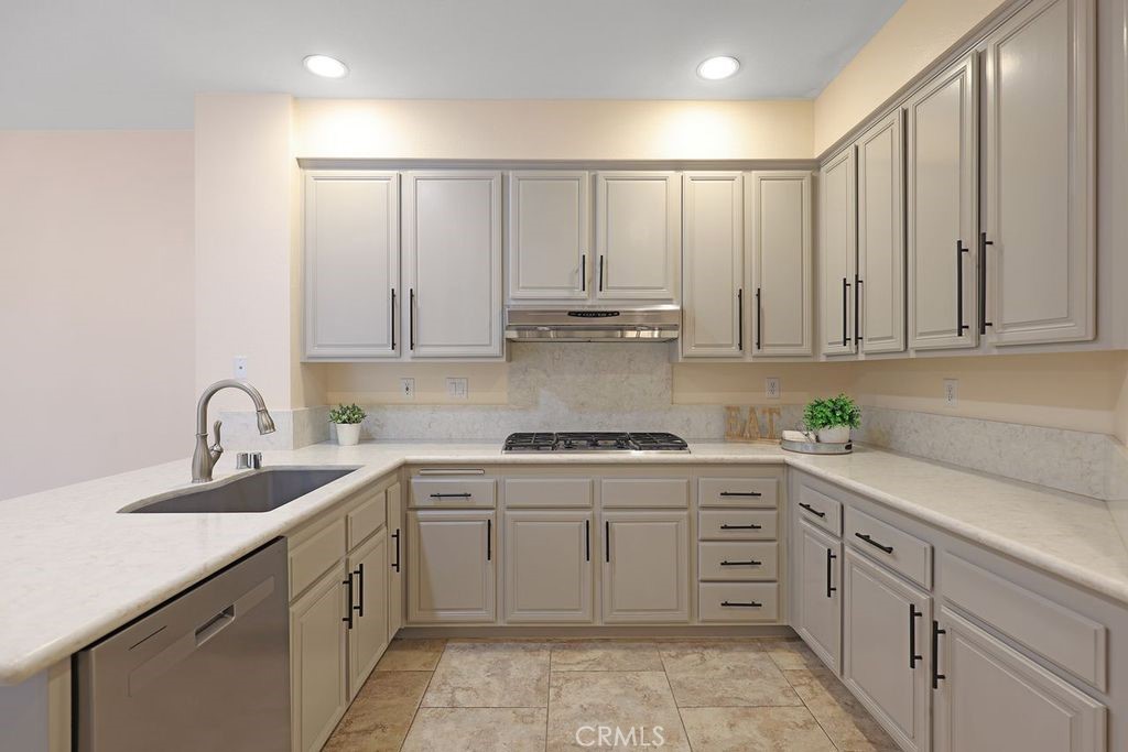13 Oakcliff, Laguna Niguel CA 92677 - photo 8