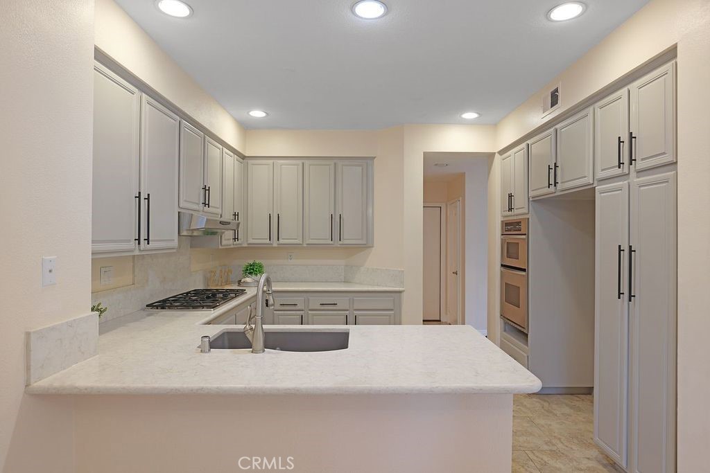 13 Oakcliff, Laguna Niguel CA 92677 - photo 9