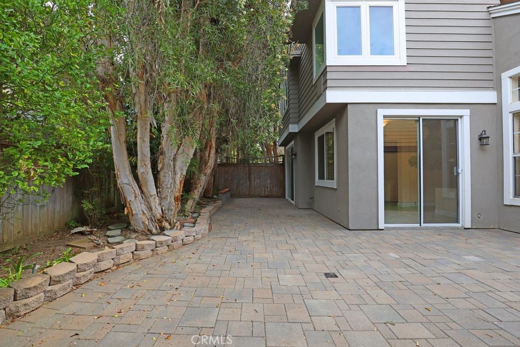 13 Oakcliff, Laguna Niguel CA 92677 - photo 18