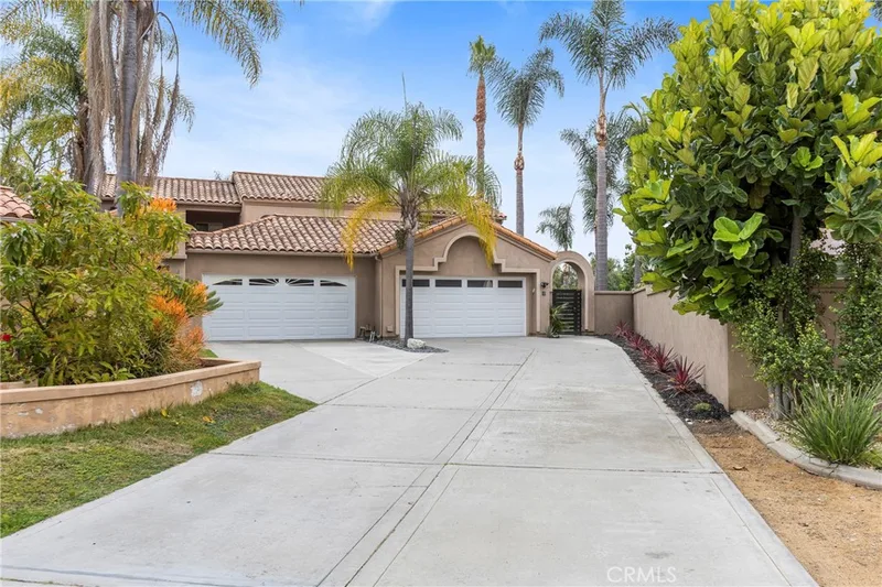 14 Genoa, Laguna Niguel, CA 92677