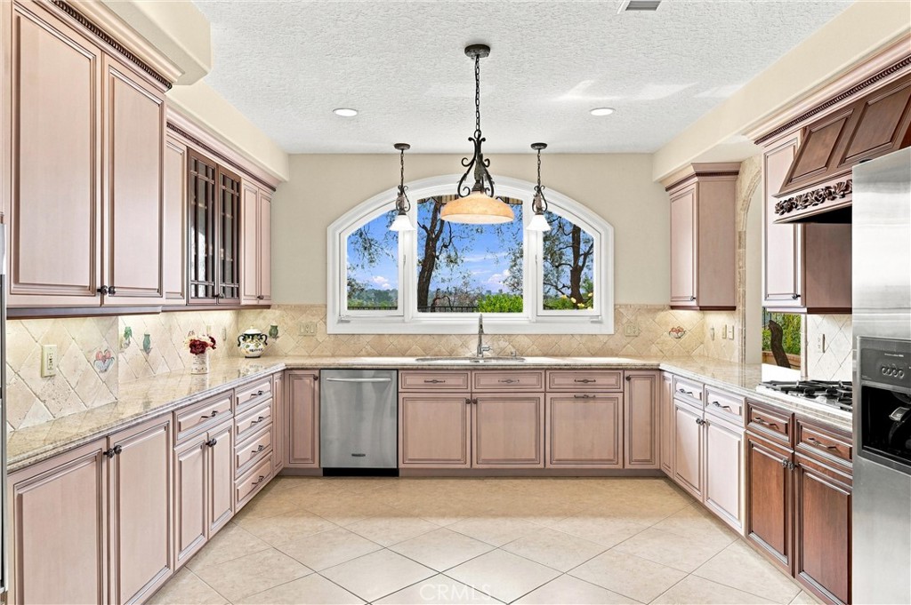 14 Novilla, Laguna Niguel CA 92677 - photo 11