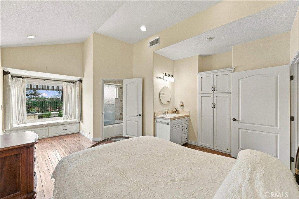 Downstairs bedroom suite - 14 Novilla, Laguna Niguel CA 92677 - photo 17