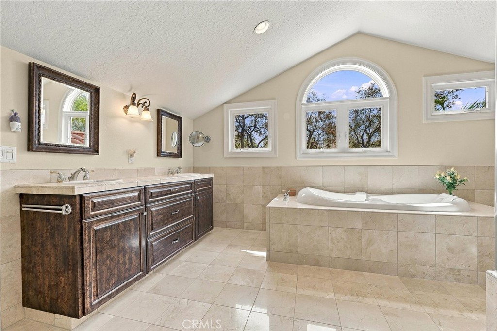 Primary bathroom - 14 Novilla, Laguna Niguel CA 92677 - photo 21
