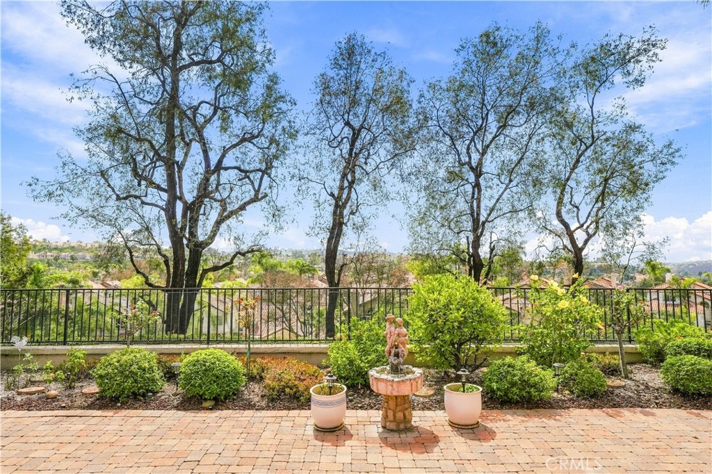 14 Novilla, Laguna Niguel CA 92677 - photo 29