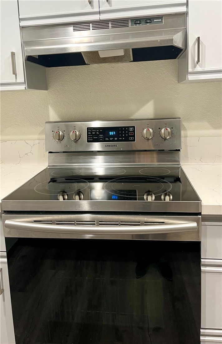 Glass stove cook top - 15 Aruba, Laguna Niguel CA 92677 - photo 10