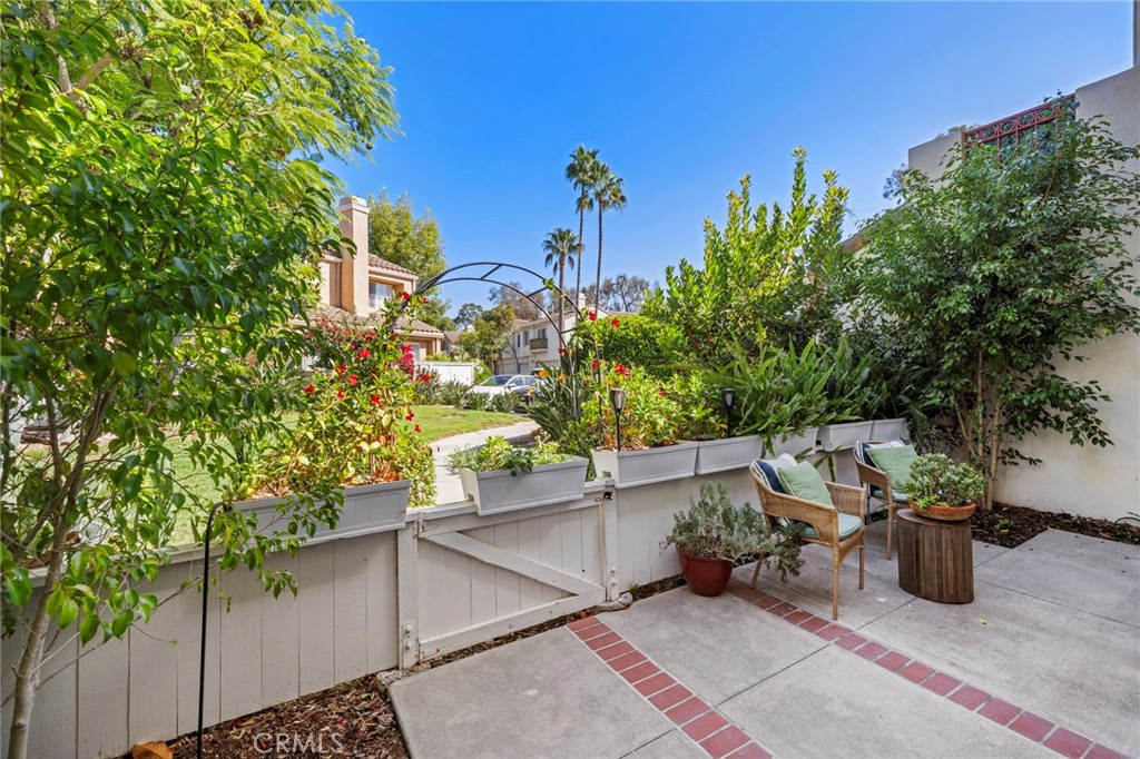 154 Chandon, Laguna Niguel CA 92677 - photo 18