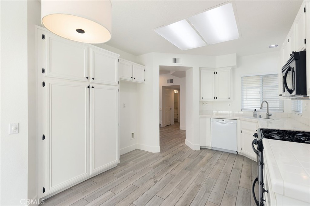 160 Chandon, Laguna Niguel CA 92677 - photo 15