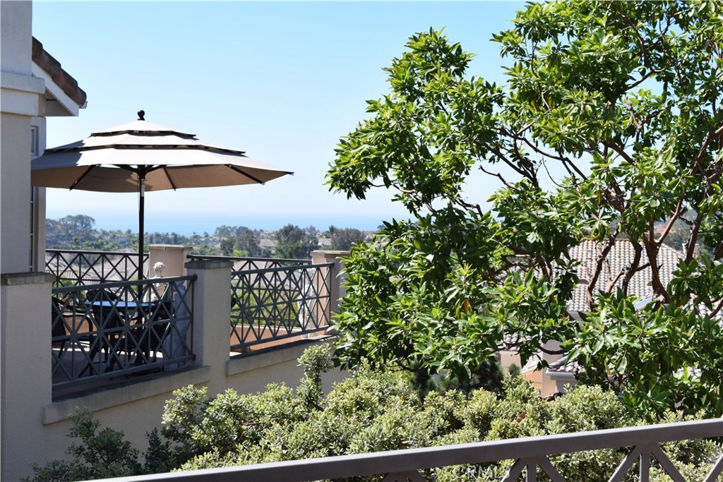 17 SHOREBREAKER Drive, Laguna Niguel CA 92677 - photo 1