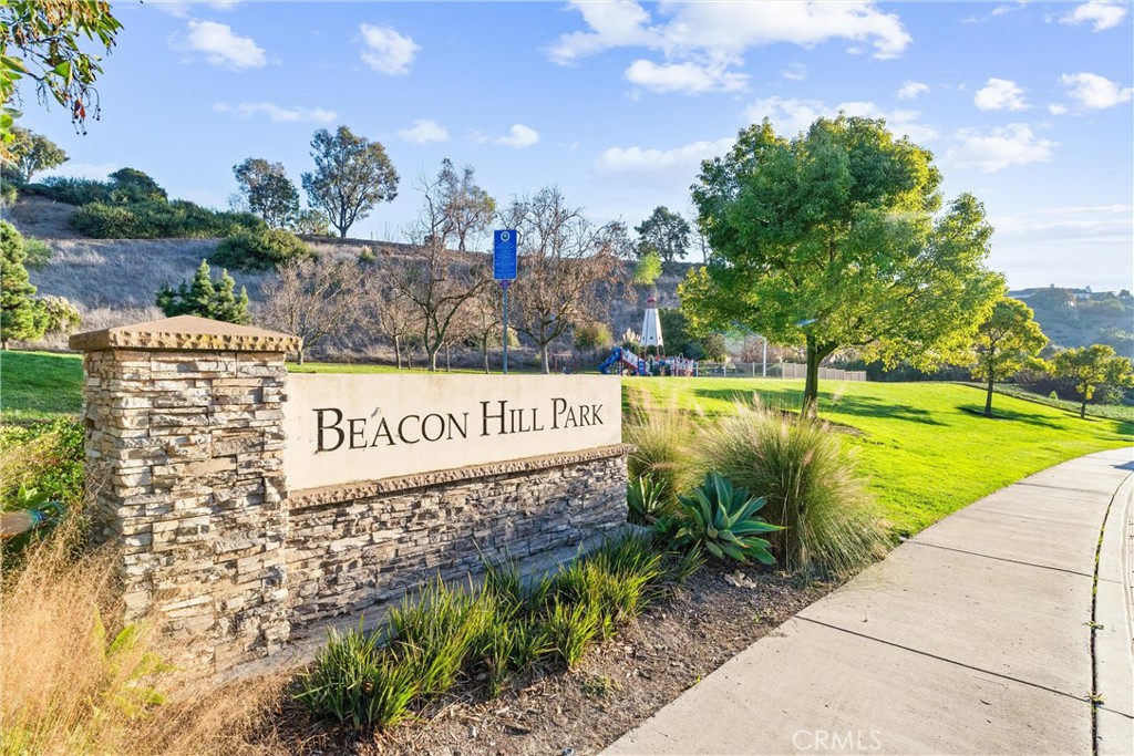 Beacon Hill the perfect coastal close community with pools, spas, tennis, trails, sport courts and so much more! And jus - 18 Byron Close, Laguna Niguel CA 92677 - photo 20