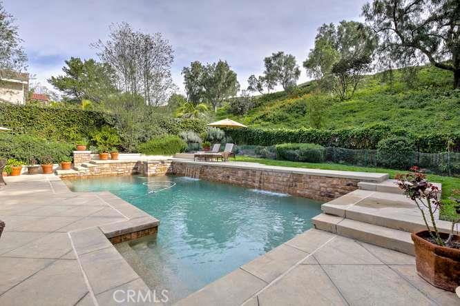 18 Knob Hill, Laguna Niguel CA 92677 - photo 1