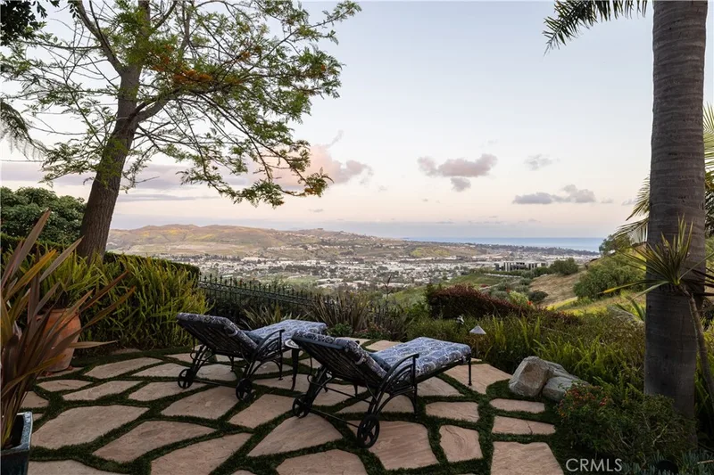 19 Old Ranch Road, Laguna Niguel, CA 92677