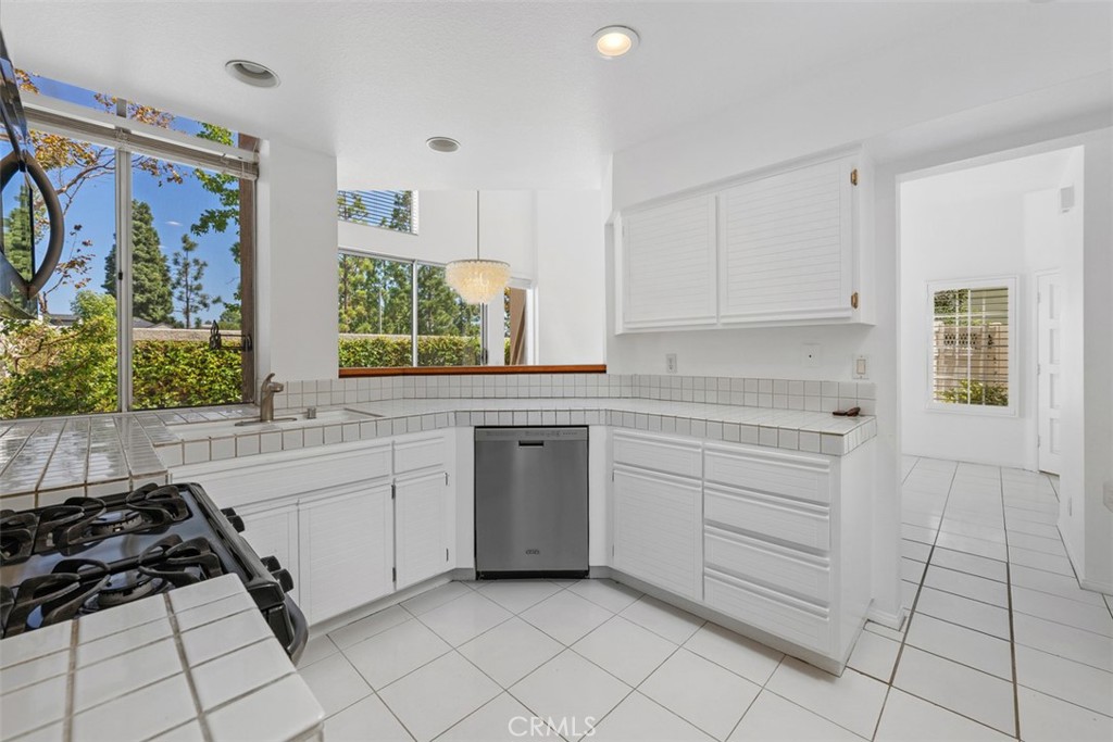 19 Stream Street, Laguna Niguel CA 92677 - photo 9