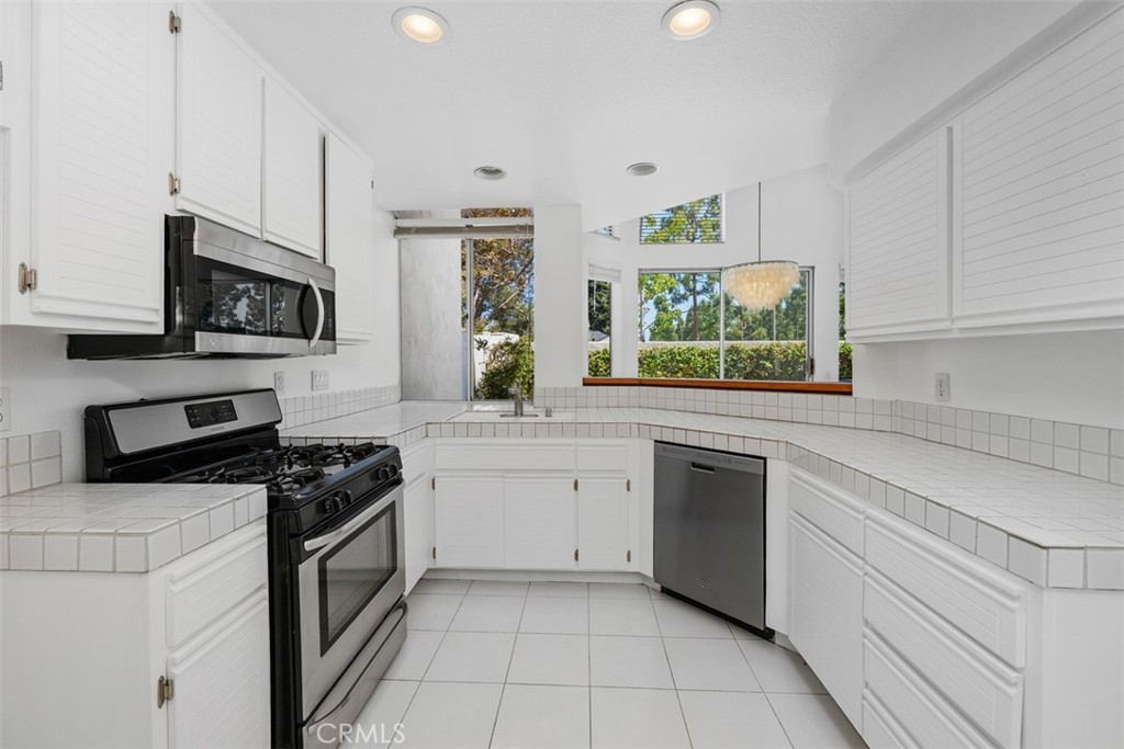 19 Stream Street, Laguna Niguel CA 92677 - photo 10