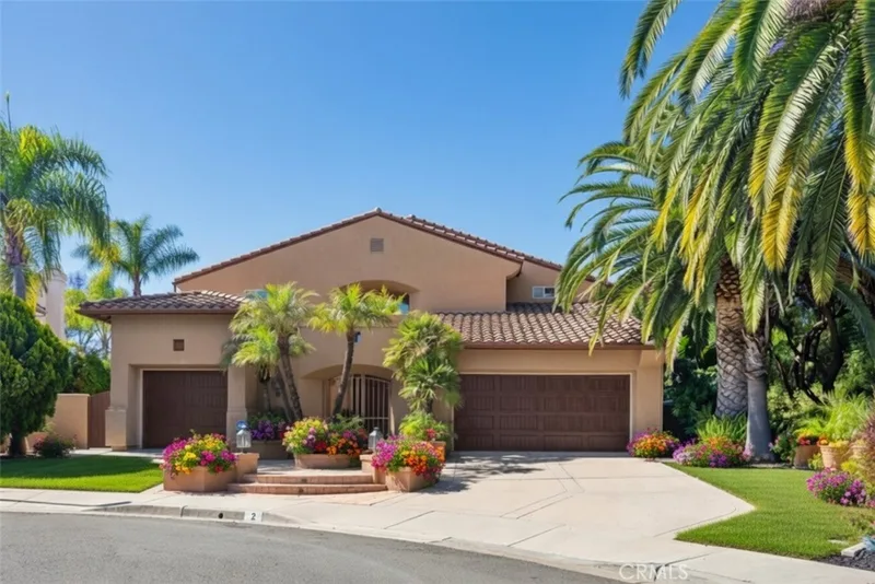 2 Salermo, Laguna Niguel, CA 92677
