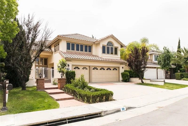 20 Blue Horizon, Laguna Niguel, CA 92677