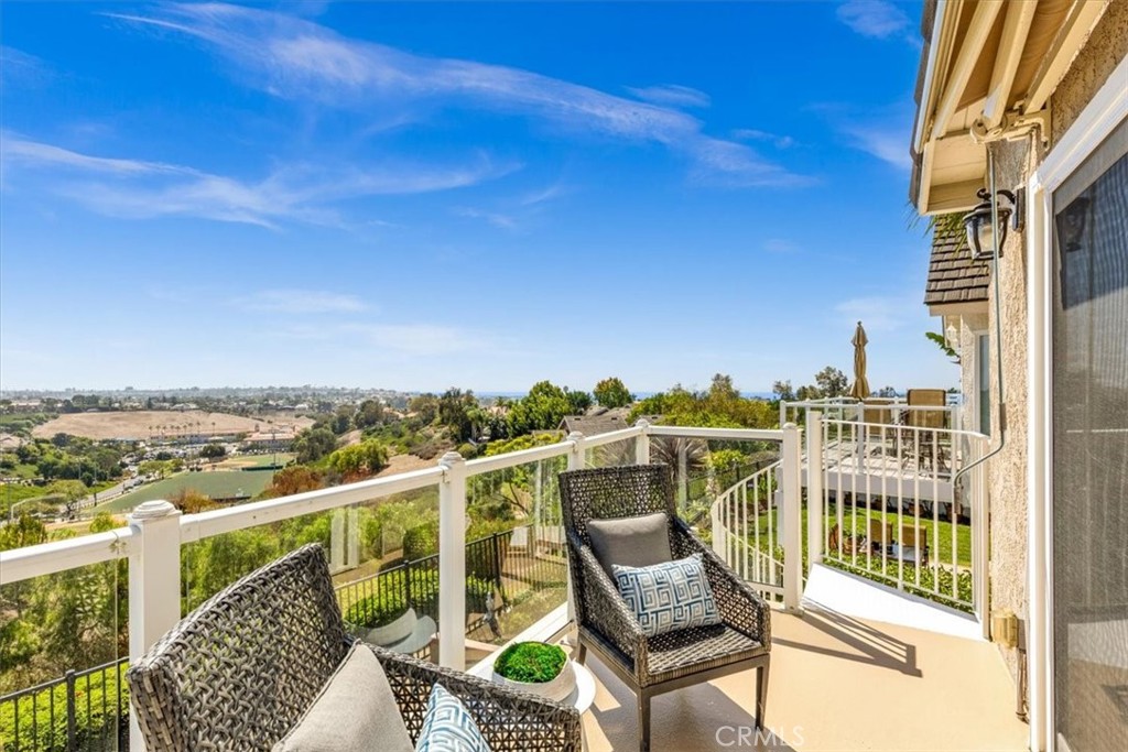 20 Hyannis, Laguna Niguel CA 92677 - photo 2