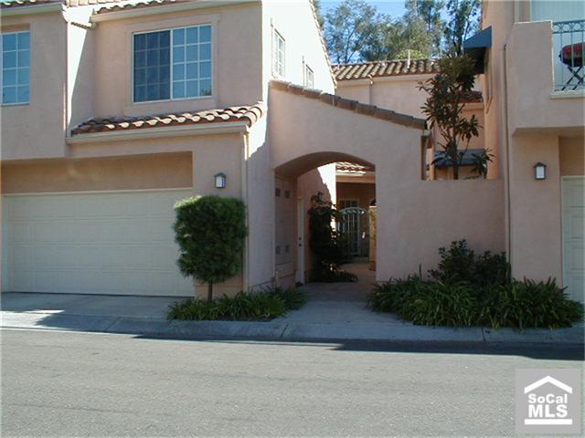 Front access to condo - 209 CHANDON, Laguna Niguel CA 92677 - photo 1