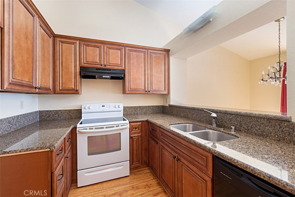 22 Campton Place, Laguna Niguel CA 92677 - photo 16