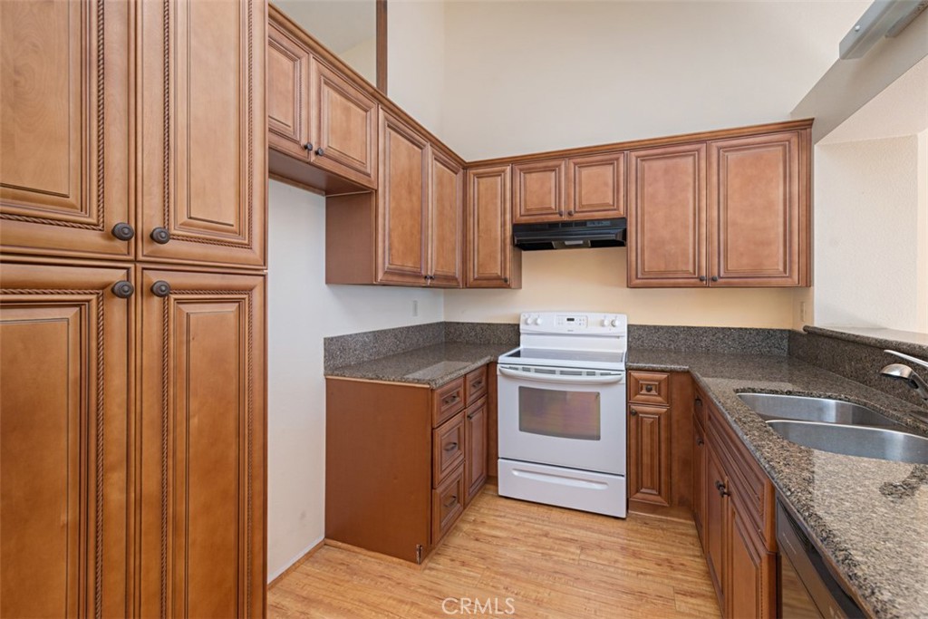22 Campton Place, Laguna Niguel CA 92677 - photo 17
