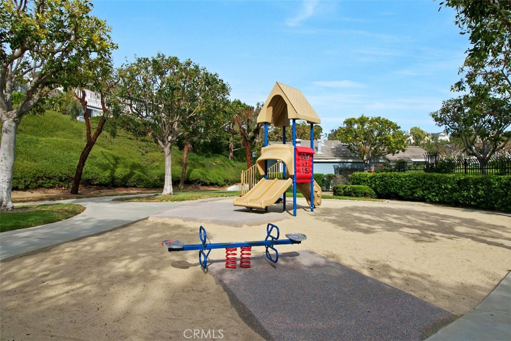 22 Campton Place, Laguna Niguel CA 92677 - photo 49