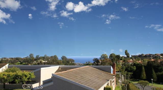 This is a rare END Unit "B" plan home in the age restricted community of Monarch Summit 2. This 3 bedroom home has both - 22792 Tolana Drive, Laguna Niguel CA 92677 - photo 1