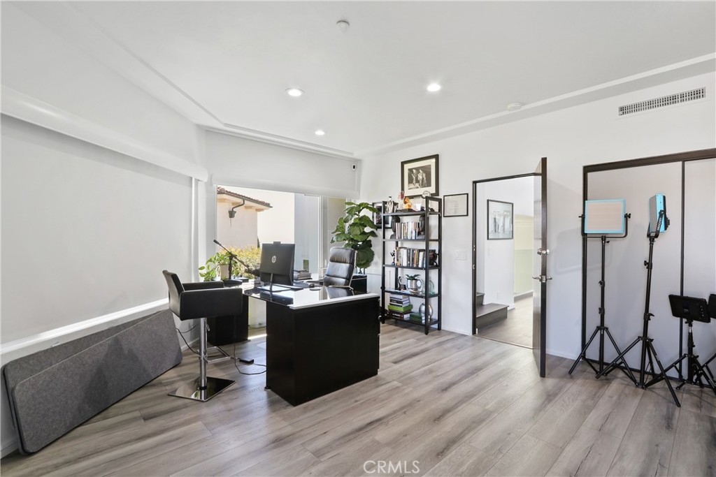 22812 Seaway Drive, Laguna Niguel CA 92677 - photo 36