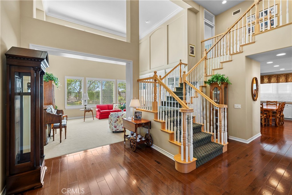 Soaring Ceilings provide Gorgeous Natural Lighting. - 23611 Trinidad Lane, Laguna Niguel CA 92677 - photo 3