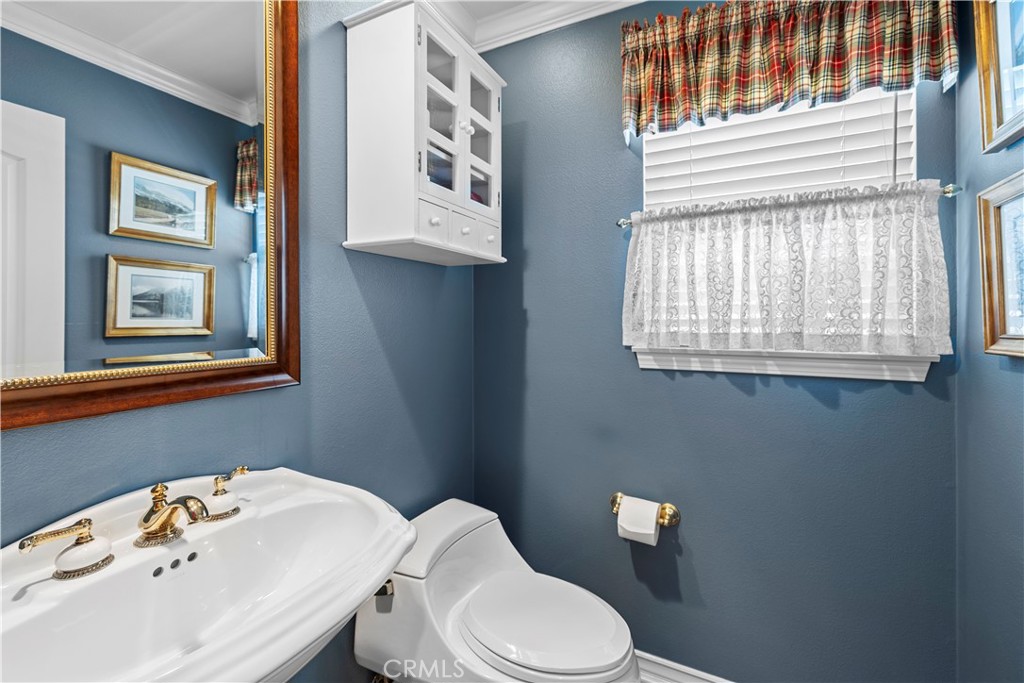 Downstairs Powder Room. - 23611 Trinidad Lane, Laguna Niguel CA 92677 - photo 19