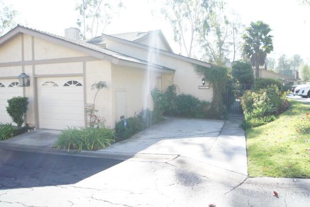 Gorgeous single story, end unit w/ one car attached garage and a private driveway for additional parking. - 23702 Marlin cv, Laguna Niguel CA 92677 - photo 1