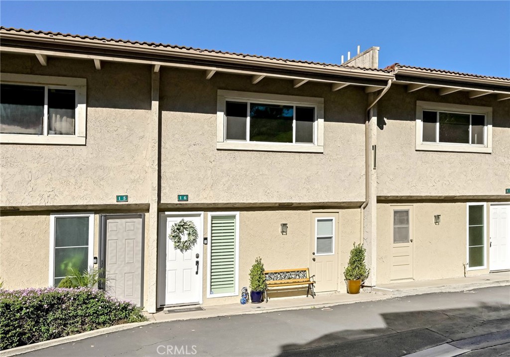 23821 Hillhurst Drive 16, Laguna Niguel CA 92677 - photo 1
