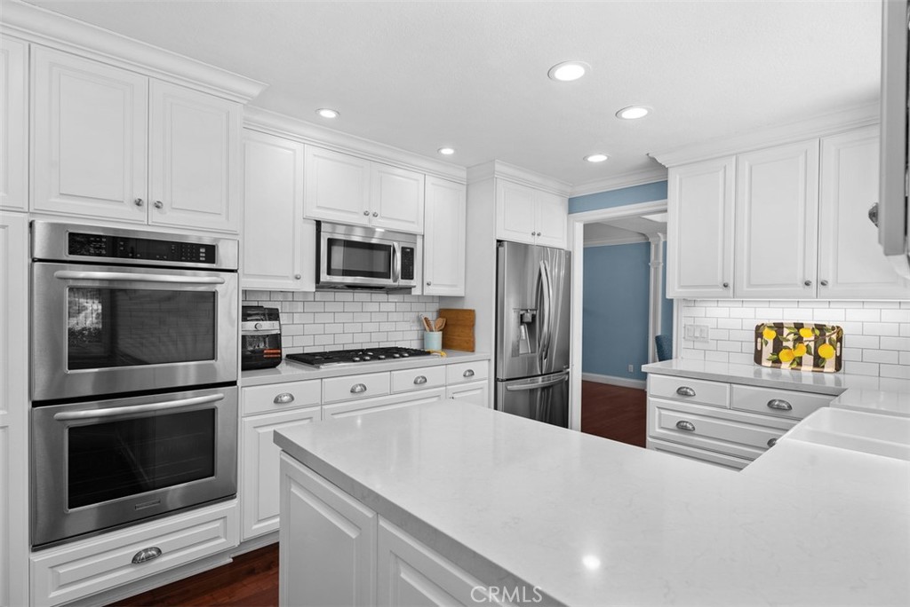 Kitchen recently painted white - 23852 Linnet Circle, Laguna Niguel CA 92677 - photo 11