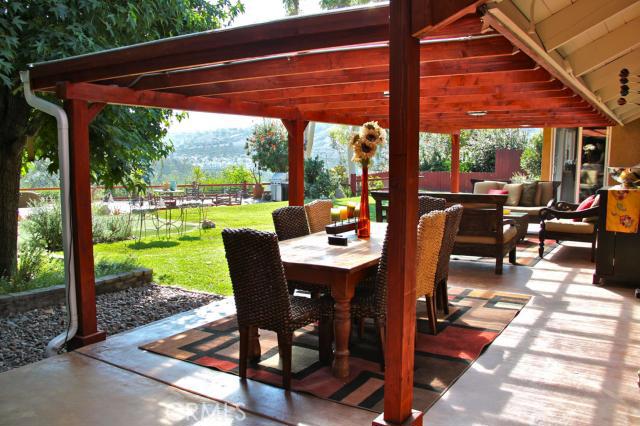 Incredible indoor and outdoor living experience at this dazzling residence! Fabulous mountain and canyon views from the - 23861 Wardlow Circle, Laguna Niguel CA 92677 - photo 1