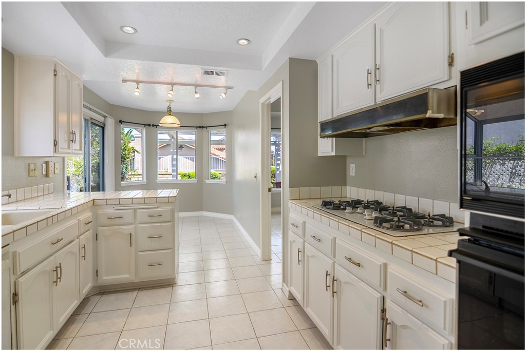 24241 Tama Lane, Laguna Niguel CA 92677 - photo 8