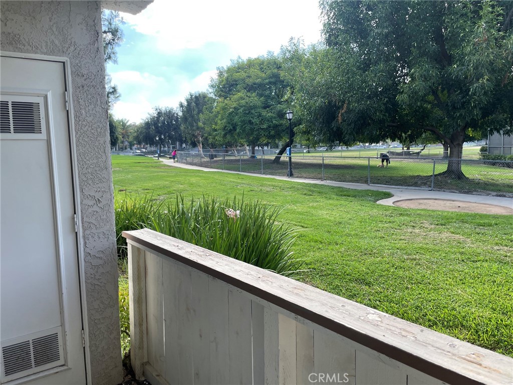 Patio just steps from community dog park - 24298 El Pilar, Laguna Niguel CA 92677 - photo 2