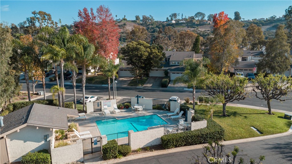 24306 Hillview, Laguna Niguel CA 92677 - photo 21
