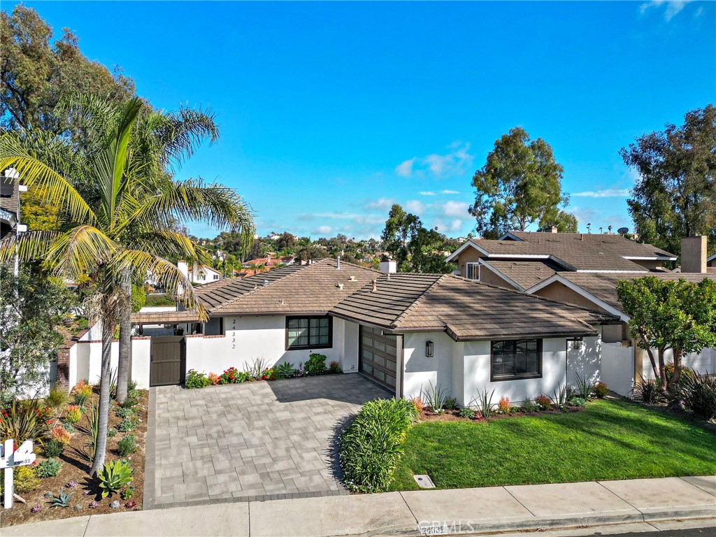 Welcome home!! - 24332 Bellerive circle, Laguna Niguel CA 92677 - photo 1