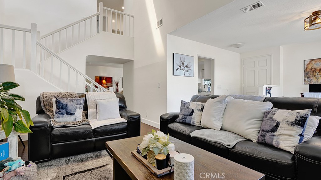 Spacious living area - 24341 Mira Verde, Laguna Niguel CA 92677 - photo 12