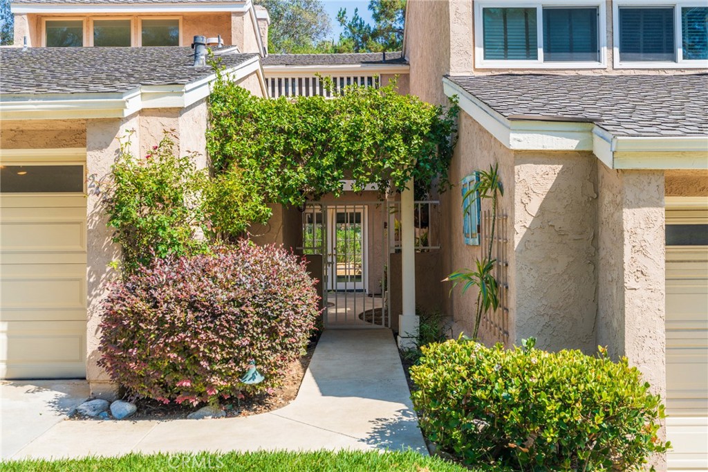 Secure Private landscaped walkway to front entrance - 24356 Hillview, Laguna Niguel CA 92677 - photo 4