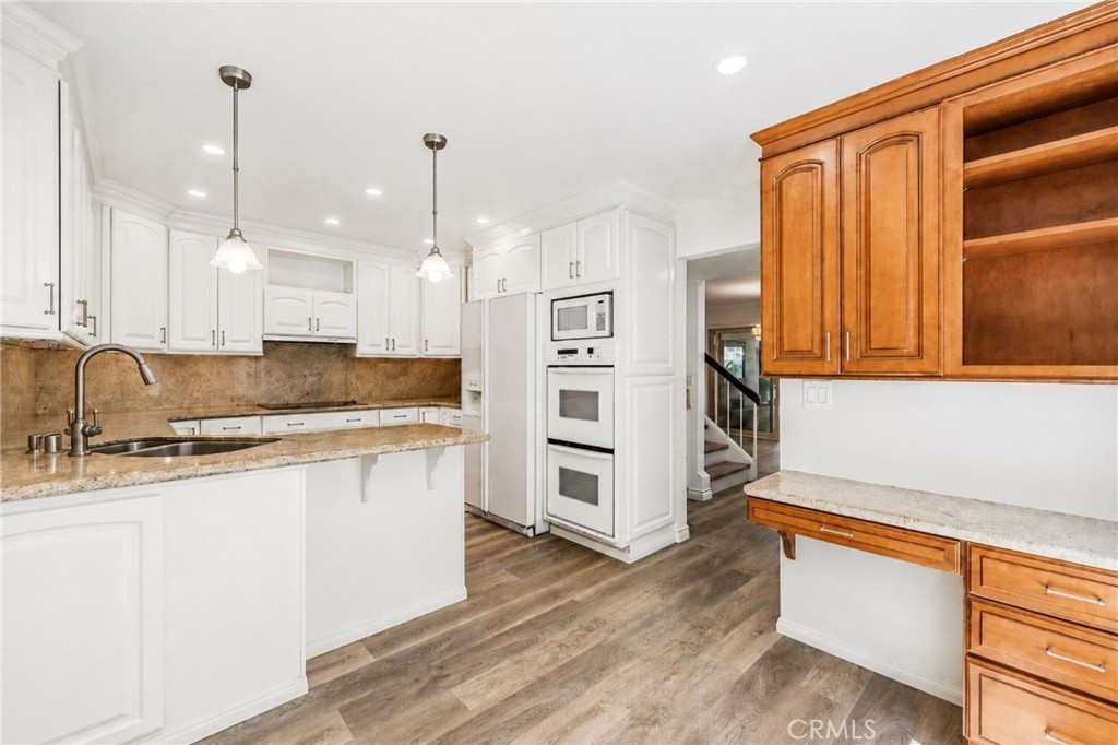 Kitchen, Showing built-in desk area to the right - 24356 Hillview, Laguna Niguel CA 92677 - photo 10